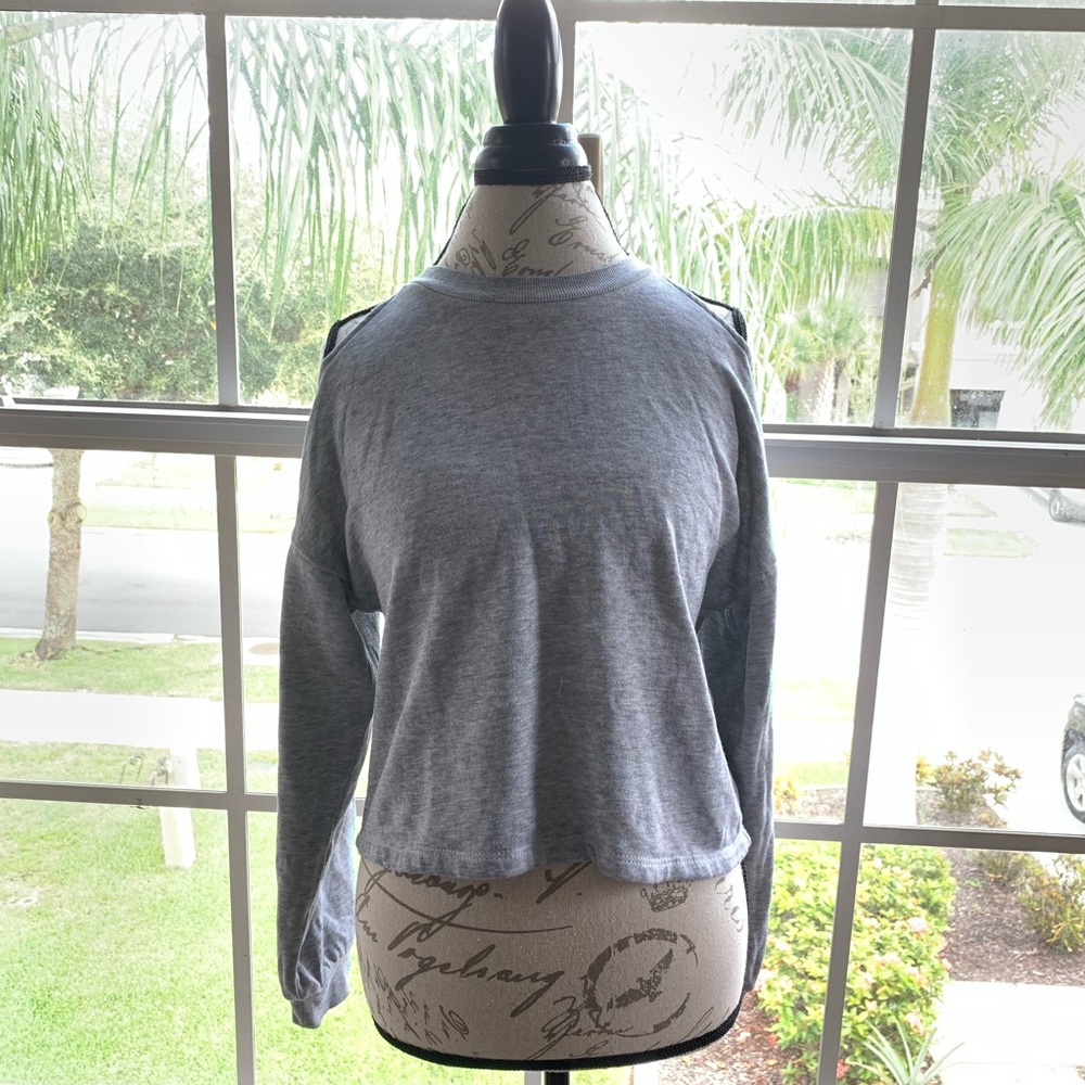 Shoulder-less Z Supply brand new Gray sweater